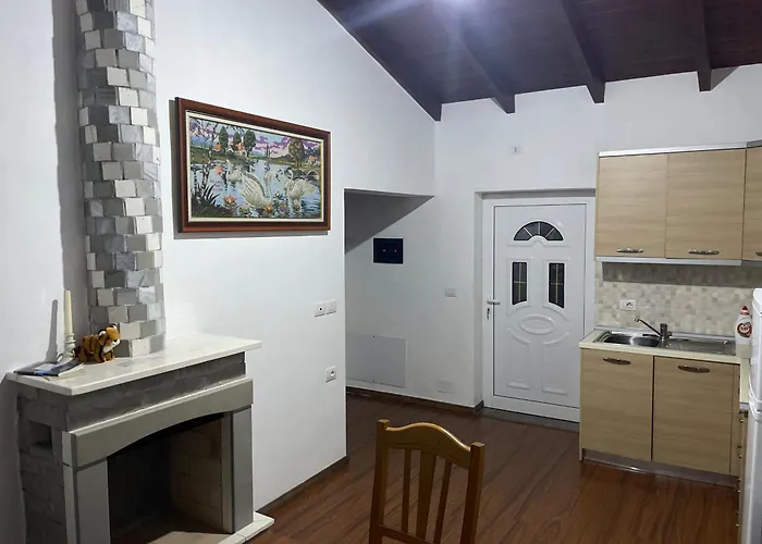 Nyaraló Sinan Moraci Dukat