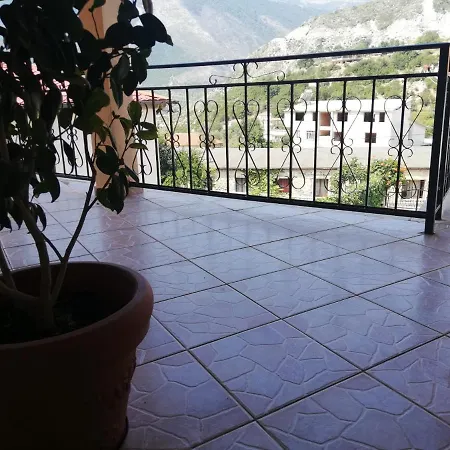 Sinan Moraci بيت للعطل *